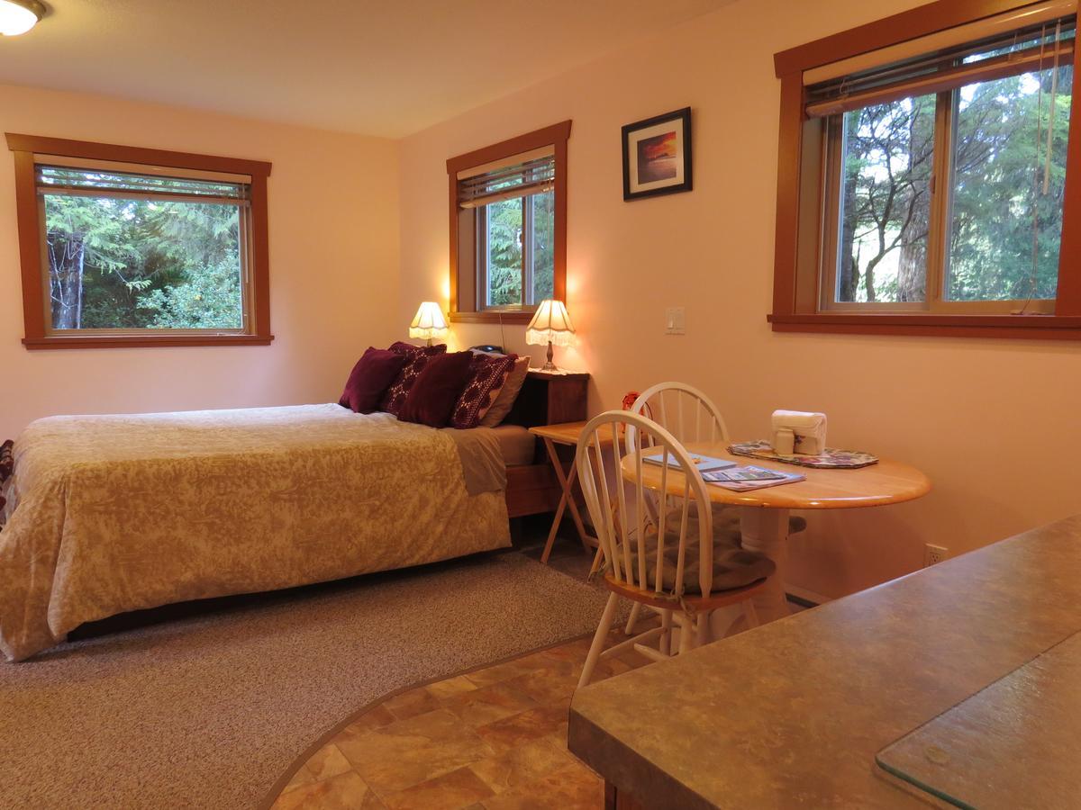 Summerhill Guest House Tofino Exteriör bild